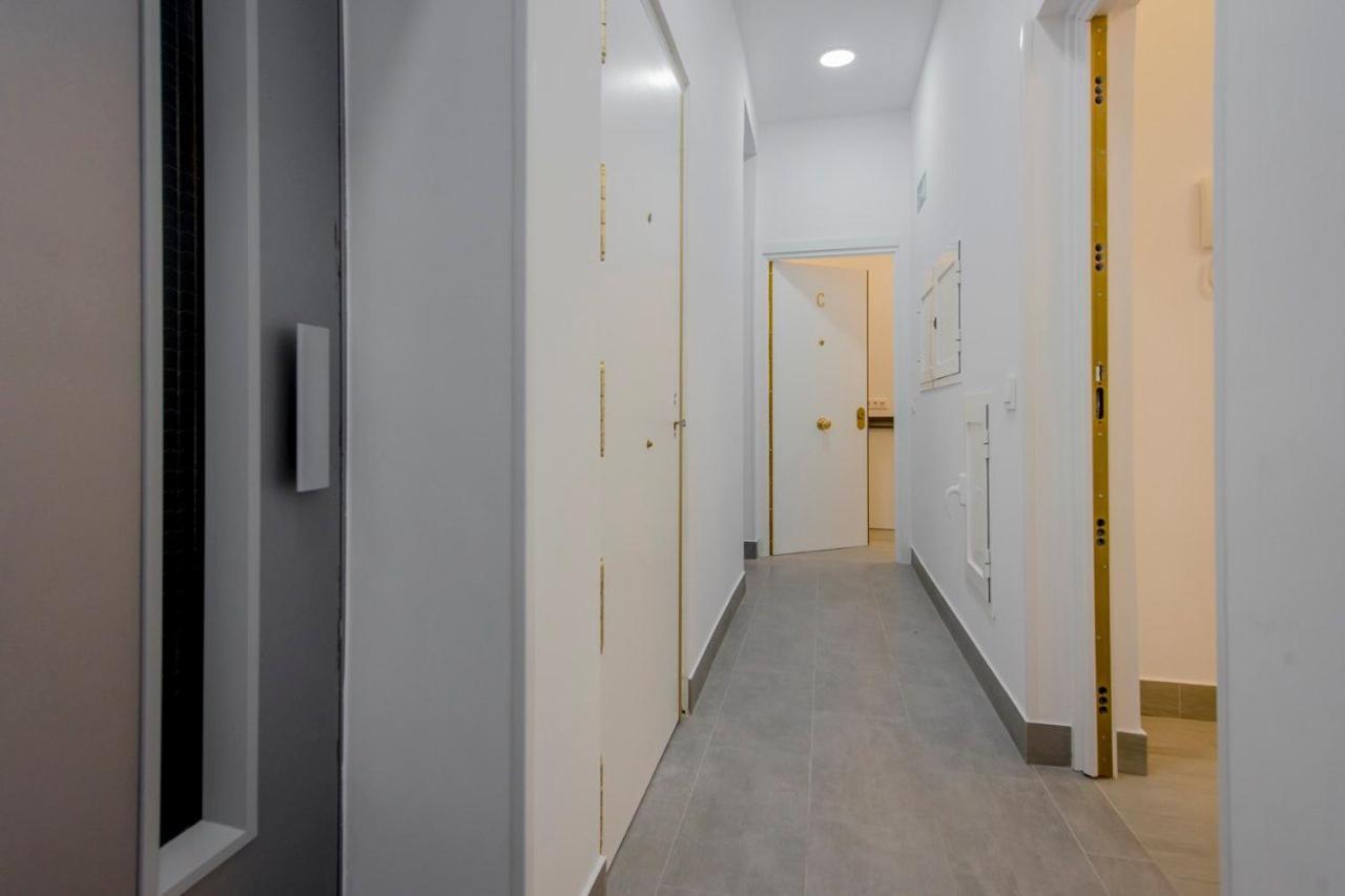 מדריד Suara Apartamentos 1 מראה חיצוני תמונה